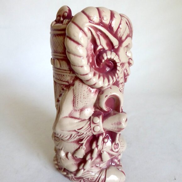 NEW 2019 KRAMPUS MONDO TEE-KIS BEAST RED WASH VARIANT CERAMIC TIKI MUG - Picture 4 of 16